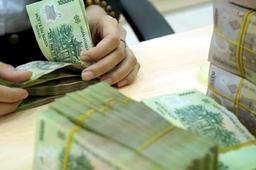 Hôm nay 31/8, bà con bắt đầu trả quà 100.000 đồng quà tặng Quốc Khánh 2/9, đây sẽ là cách nhận tiền bà con lưu ý